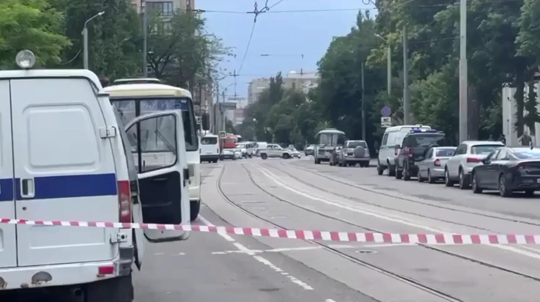 Захват школы в ростове на дону 1993. Заложники в банке. Новости про заложников в ростове. Новости про заложников в ростове. Захват школьников в ростове в 1993.