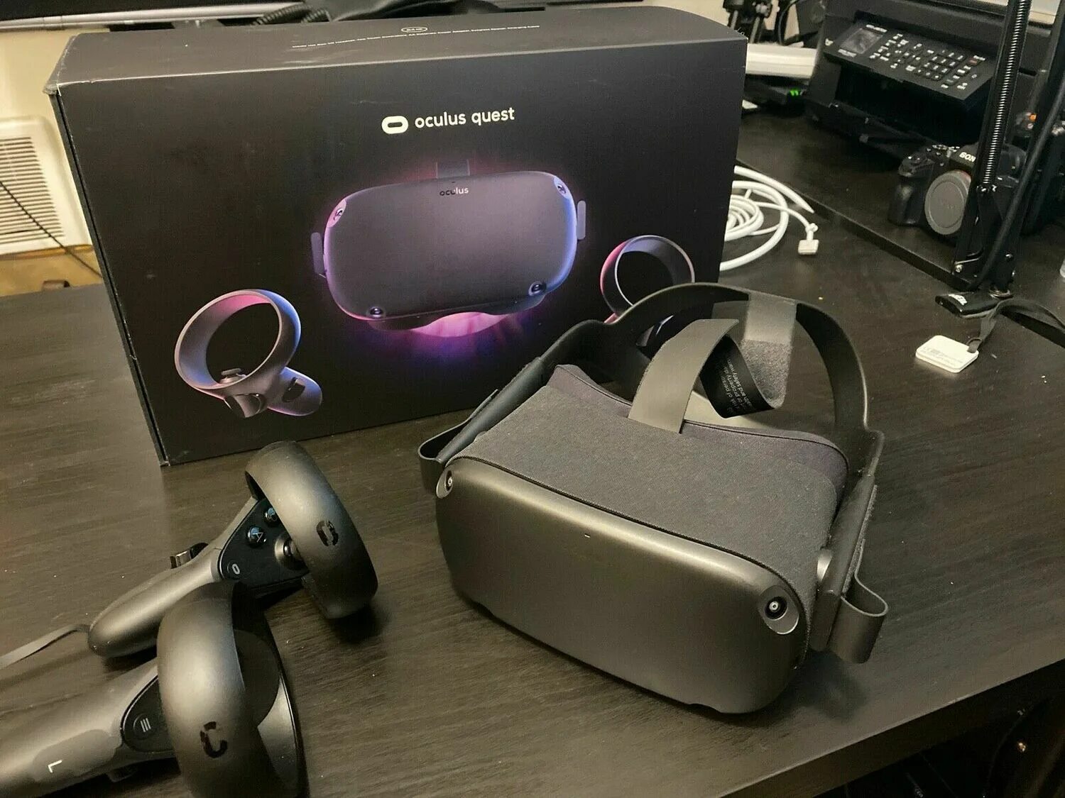 Oculus quest 2 обзор. VR Oculus Quest 2. Oculus Quest 2 128gb. Очки виртуальной реальности Oculus Quest. VR Oculus Quest 1.