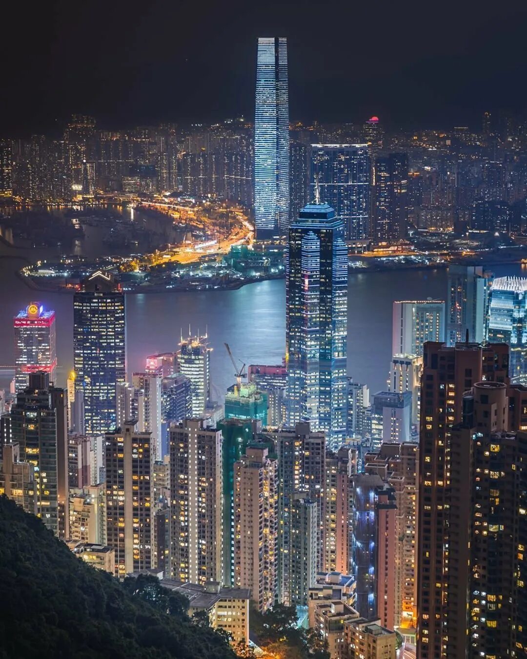 Гон конге. Hong Kong Китая. Гонконг Сянган столица. Конг Гонконг. Гонг Конг небоскребы.
