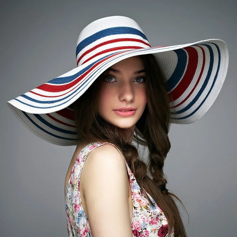 Девушка в летней шляпе. Большие шляпы женские. Широкополая летняя шляпа. Шляпа с широкими полями. Пляжная шляпа с полями