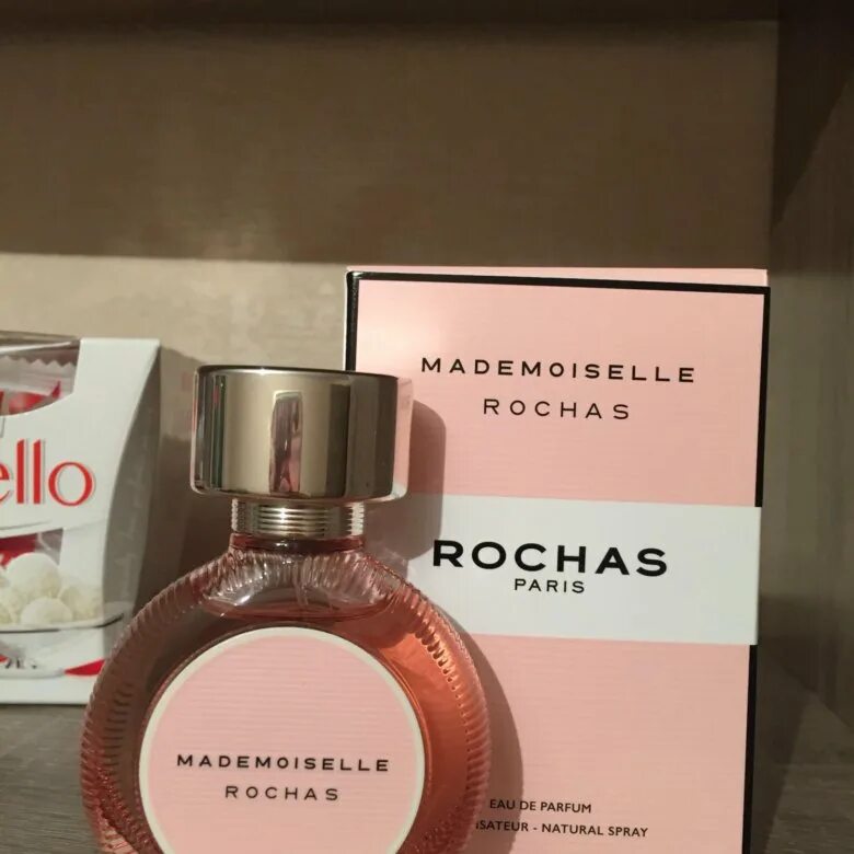 Rochas Paris. Rochas Mademoiselle парфюмерная вода. Mademoiselle Rochas красные. Rochas mademoiselle rochas отзывы