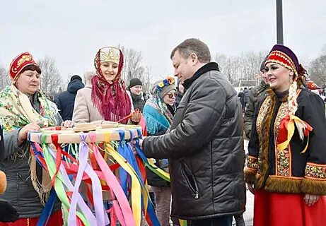 Ярко и громко