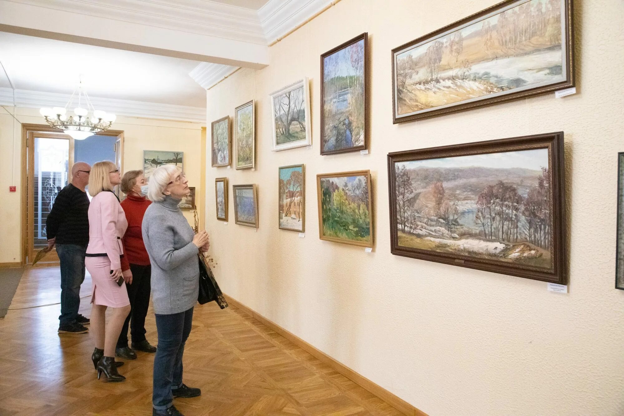 Художественные выставки в марте