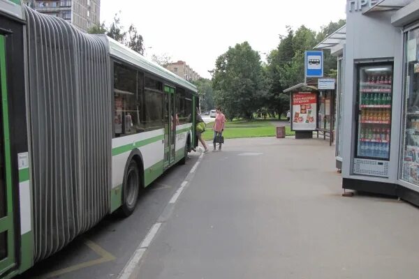 Автобус 241 маршрут остановки. Автобусы Гольяново. Гольяново Автобусный парк. Маршруты автобусов в Гольяново. Маршрутки Гольяново.