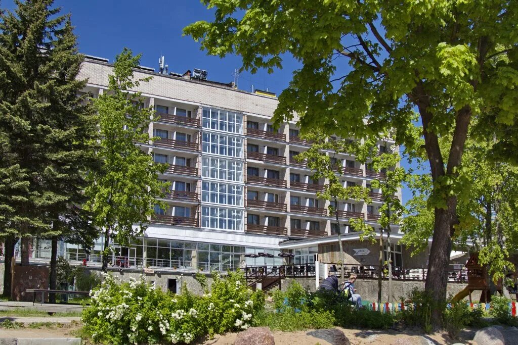 Репинская гостиница на финском заливе. Гостиница репинская ленинградская область. Репино cronwell park отель и спа. Репинская гостиница репино. Гостиница «репинская» летний корпус.