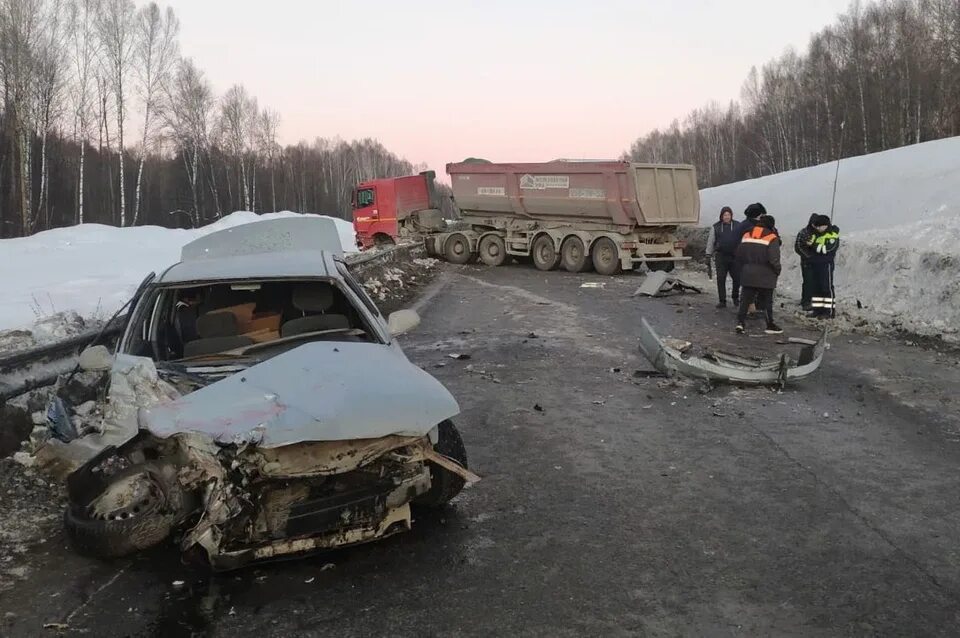 Лобовое столкновение с КАМАЗОМ. ДТП на автодороге Урал Уфа Челябинск. Новости челябинск м5