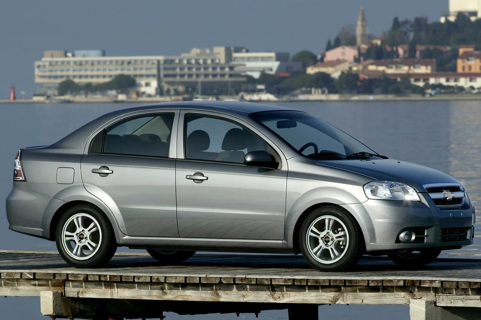 Шевроле авео т250. Chevrolet aveo т250 хэтчбек. Chevrolet aveo t150. Chevrolet aveo 2011 t250. Chevrolet aveo t250.