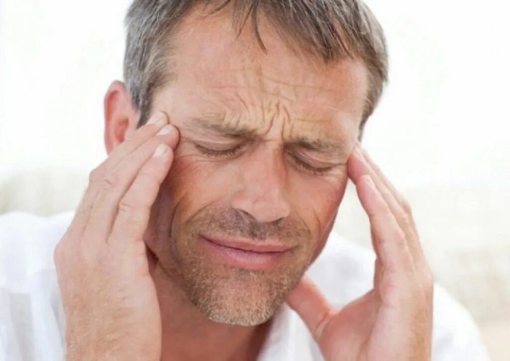 Боль в висках причины у мужчин. Головная боль. Тензионная головная боль. Частые головные. Опасная головная боль.