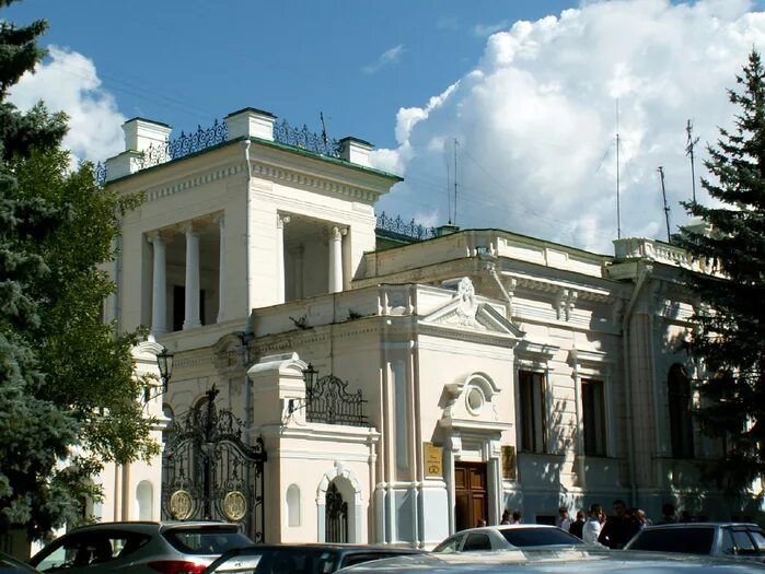 Загс на гимова ульяновск. Дворец бракосочетания ульяновск. Дворцов ульяновск. Дворцов ульяновск. Дворянское собрание ульяновск.