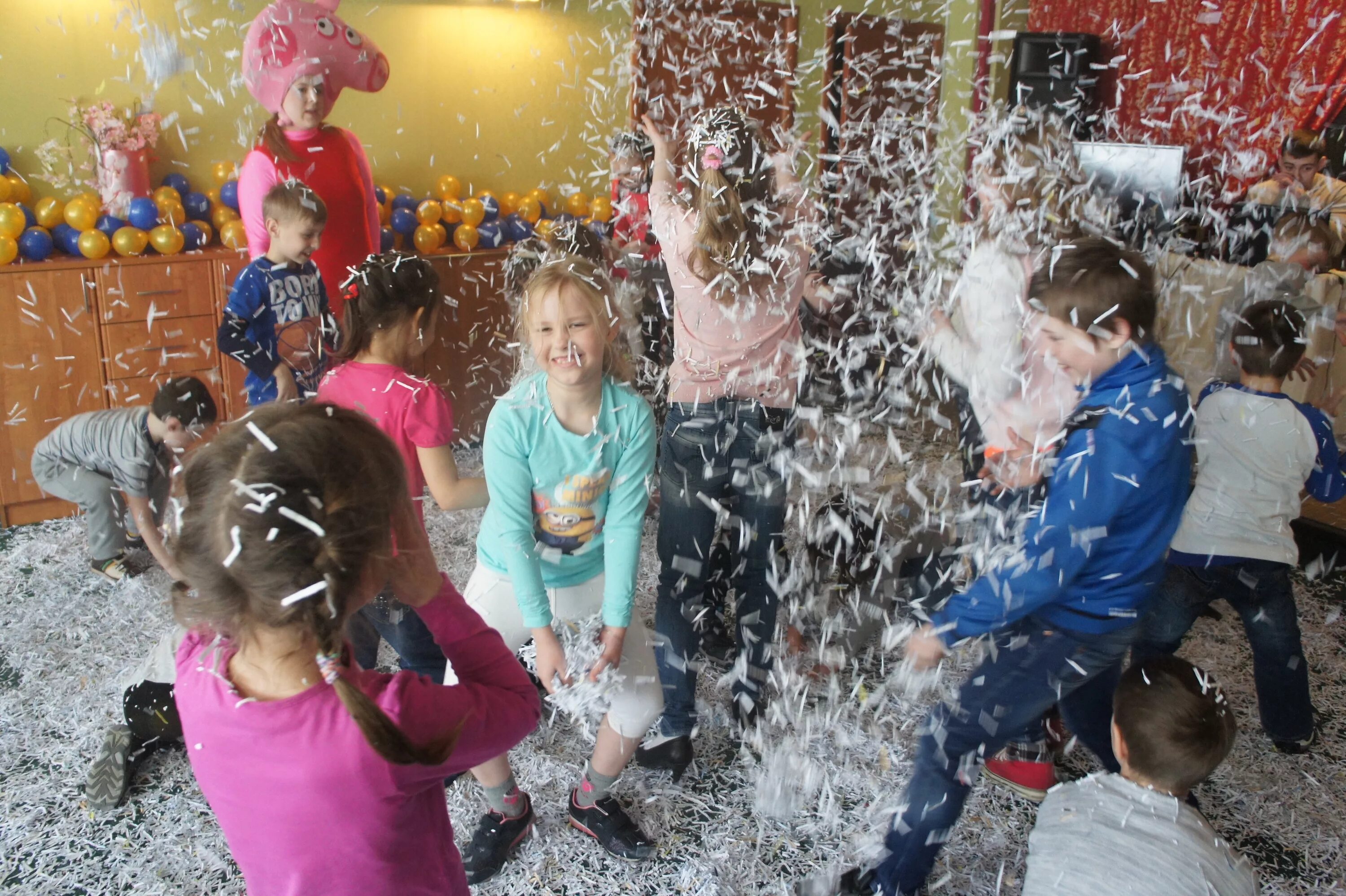 реабилитационный центр в ступино. реабилитационный центр радуга красноярск. реабилитационный центр радуга ульяновск. реабилитационный центр радуга ульяновск. новогодний утренник в детских домах.