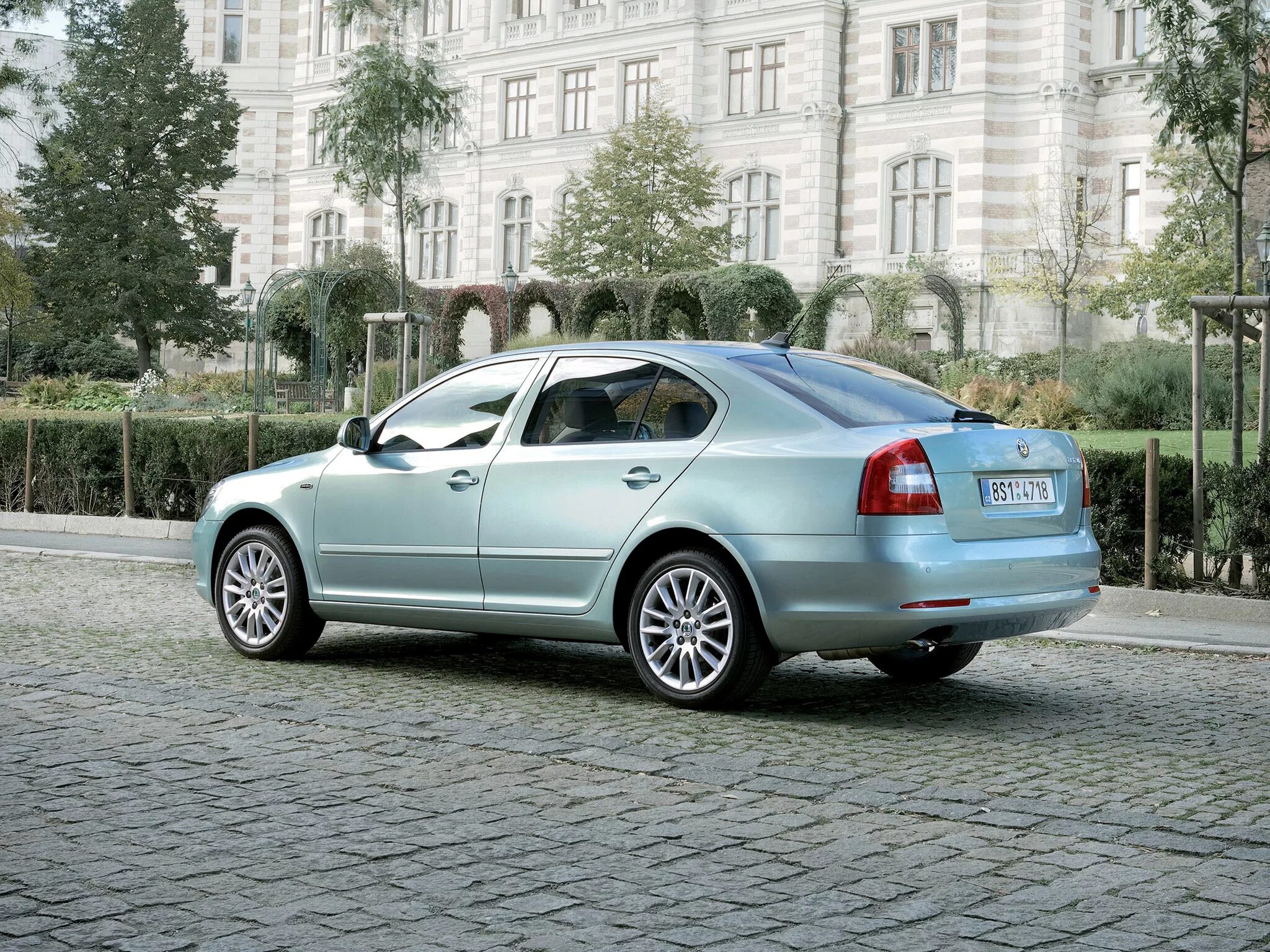 Шкода а5 какой год. Skoda Octavia 2009 седан.