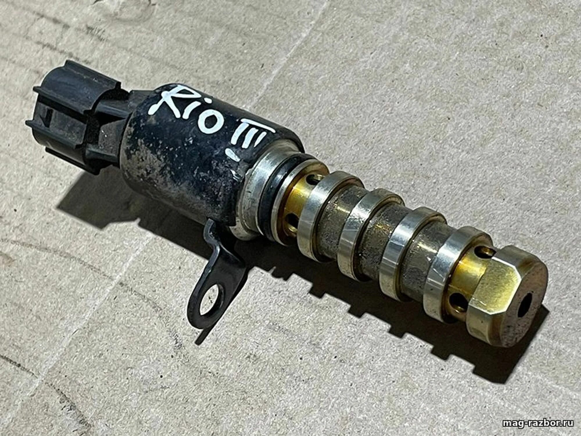 Изменения фаз грм для audi a8 [4d] 1999-2002. Клапан фазорегулятора солярис 1. Регулятор фаз газораспределения ниссан альмера классик b10. Клапан изменения фаз. Клапан изменения фаз.