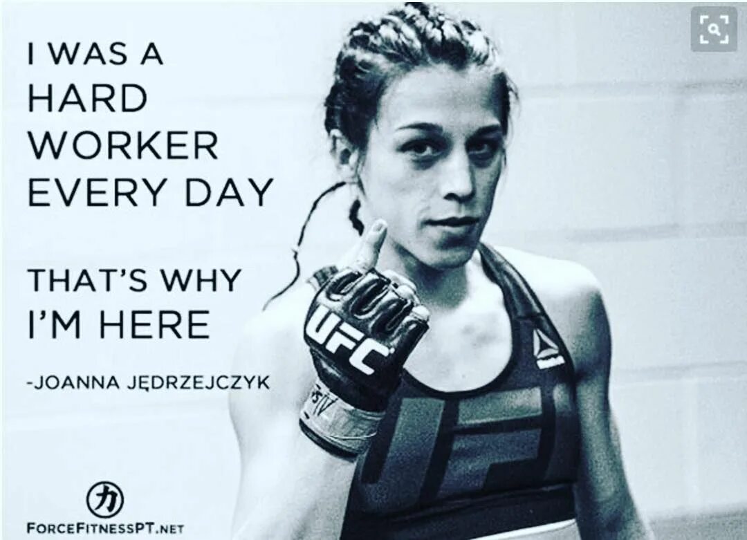She is of hard work. Йоанна Енджейчик. Джоанна ММА. Енджейчик на тренировке. Девочка кикбокс афоризм.
