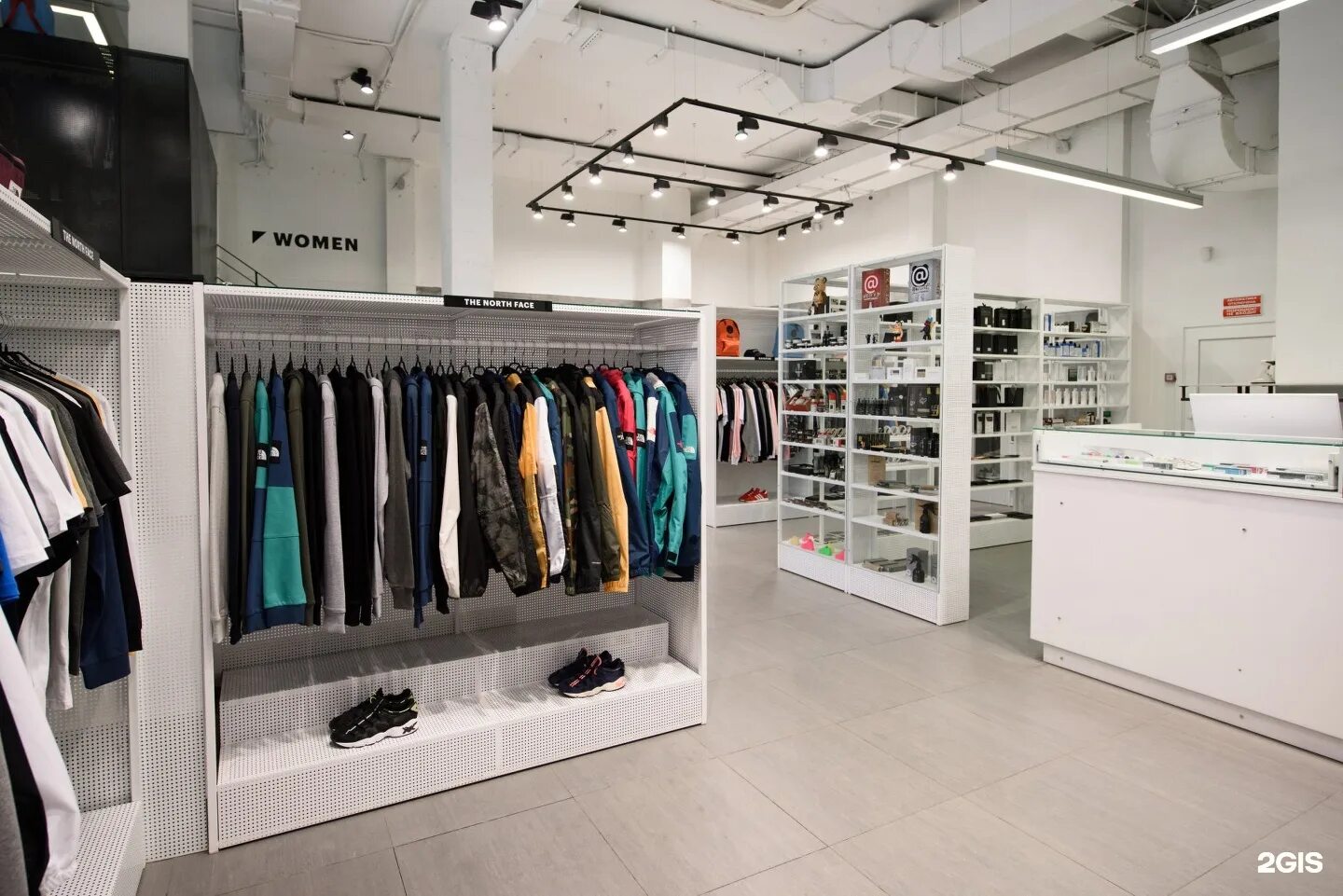 Brandshop на петровском. Brandshop петровский. Свой сервис саратов. Магазин herry. Магазины одежды в нижнем новгороде.