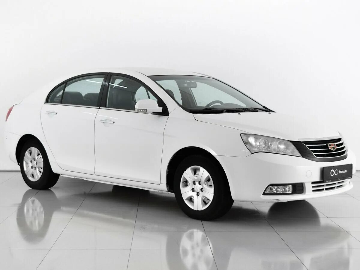 Купить м гранд. Geely Emgrand ec7 белая. Geely Emgrand белая ec7 2009-2016. Джили Эмгранд седан 2013. Geely Emgrand 7 2013 седан.