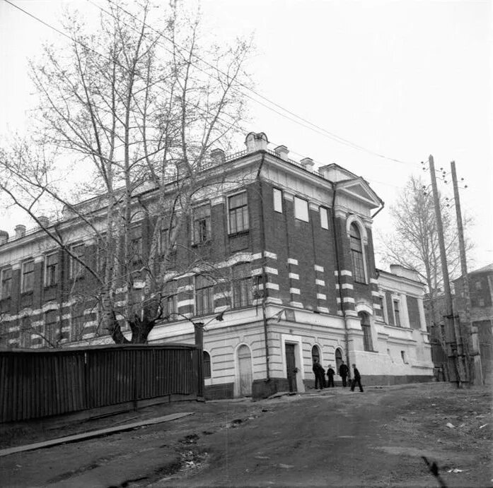 офтальмологическая больница выходцева омск. лермонтовская 60. лермонтовская 60. клиническая офтальмологическая больница им выходцева лермонтова 60. лермонтовская 60.