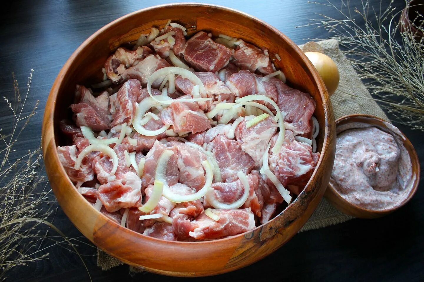 Шашлык маринованный с луком и лимоном 1 - рецепты с фото на vpuzo.com