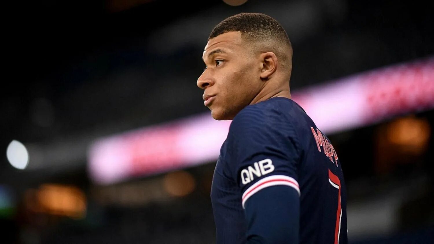 Фотки носа мбаппе. Кильян сбаппе. Килиан мбаппе. Mbappe 2018. Килиан мбаппе псж.