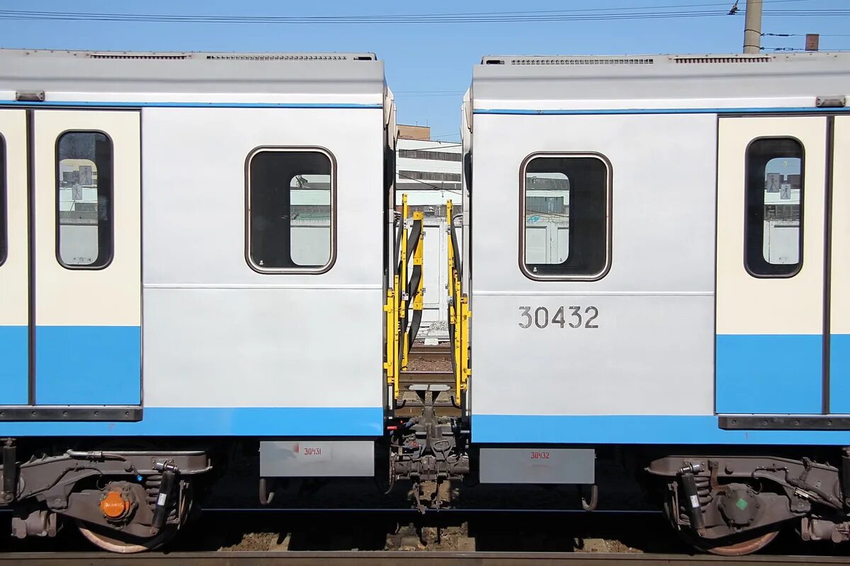 Соединение вагонов поезда. Тележка вагона 81-760. Комбинированная автосцепка 81-760. 81-740 Сцепка. 81-760 Сцепка.