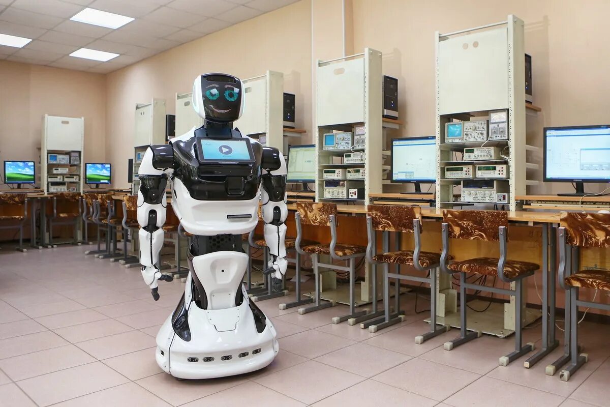 Выставка роботов пермь 2025. Промобот пермь. пермские роботы. сервисные роботы. робот из перми.