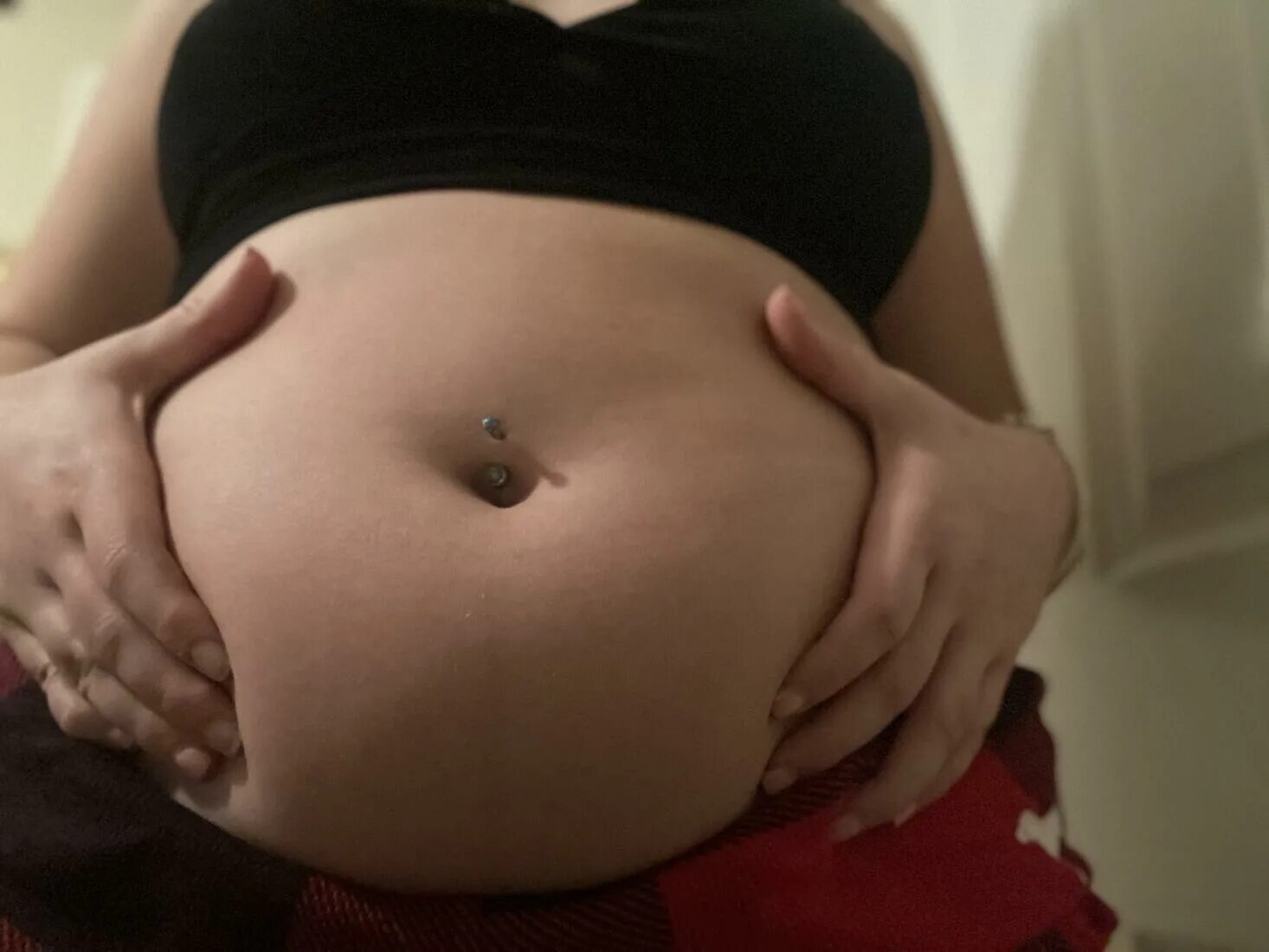 Big belly video. Чабби белли стаффинг. стаффинг big belly. chubby belly 13 лет. стаффинг живота девушкам.