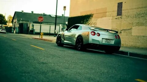 Nissan город