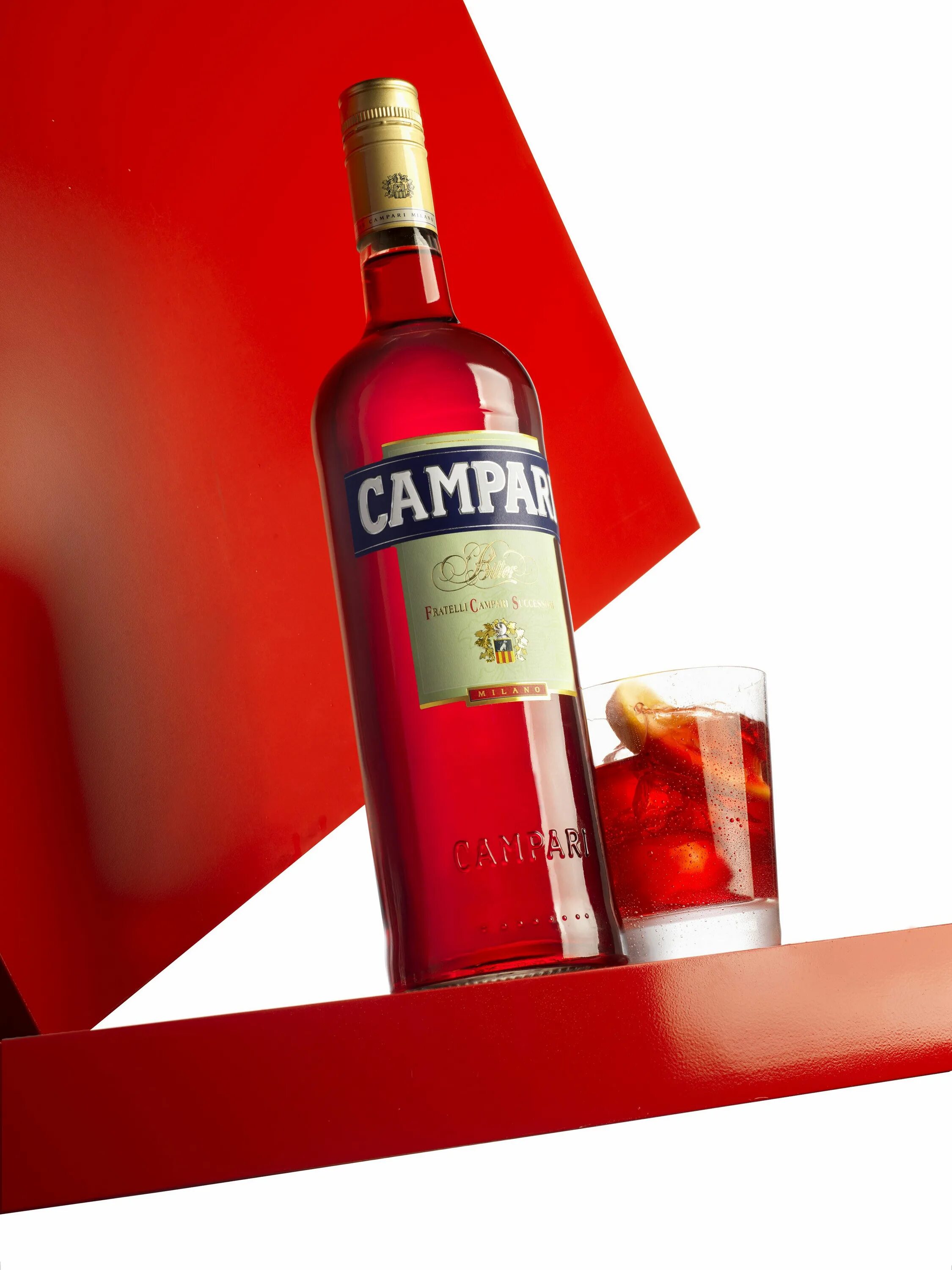 Кампари градус. Campari ликер. Гаспаре Кампари. Кампари 0,7. Кампари алкоголь градус.