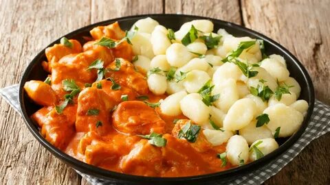 Kuře na paprice: Tajný recept, který okouzlí vaši rodinu u večeře!