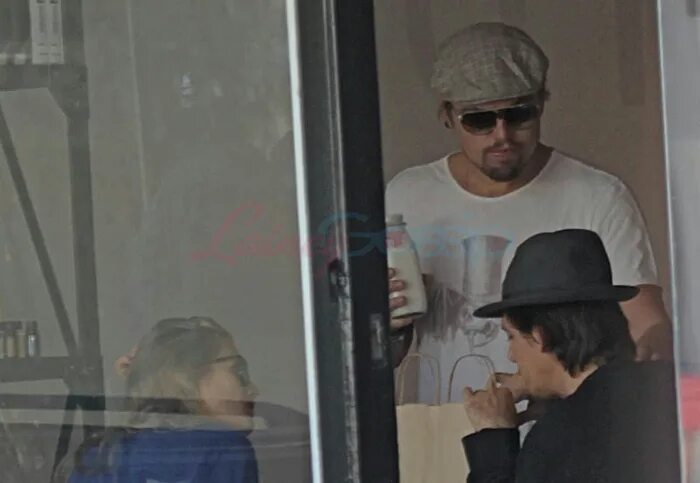 ядовитый плющ леонардо ди каприо. остров проклятых долорес. леонардо ди каприо идет. леонардо ди каприо в россии. леонардо ди каприо долг 3000000 долларов.