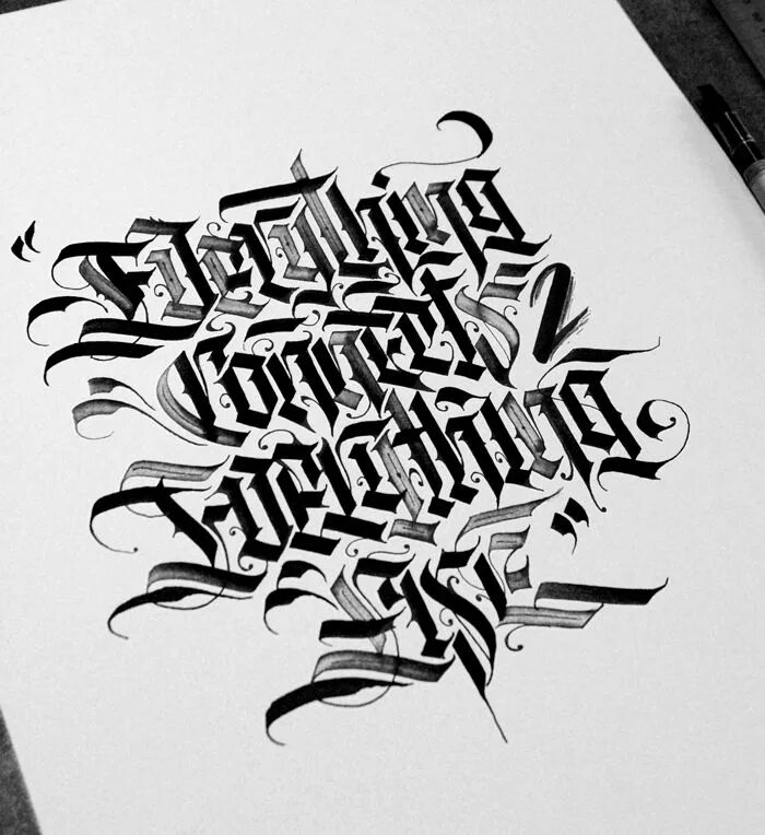 Lettering шрифт. Покрас Лампас каллиграфия алфавит. Каллиграфия теггинг. Шрифты для каллиграфии теггинг. Шрифт леттеринг каллиграфия Готика.