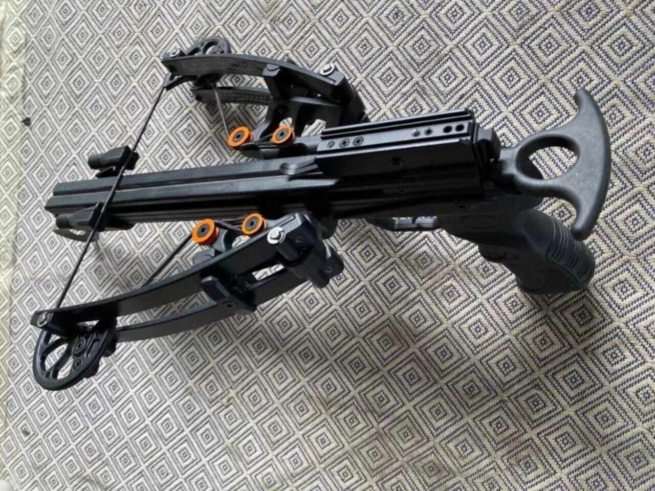 Арбалет bear hunter. Арбалет хоризон редбек. Арбалеты bearhunter. Арбалет remington crossbow. Арбалеты bearhunter.
