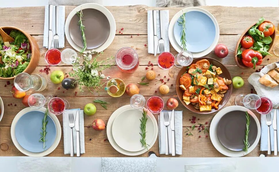 Set he table