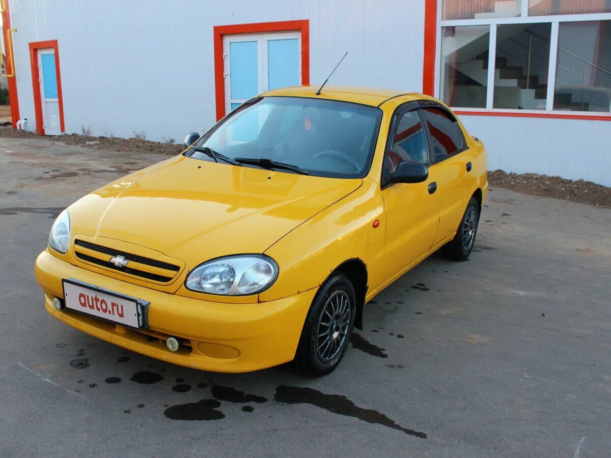 Купить ланос московской области. Chevrolet lanos. Шевроле Ланос золотой. Daewoo lanos Coupe. Chevrolet lanos Coupe.