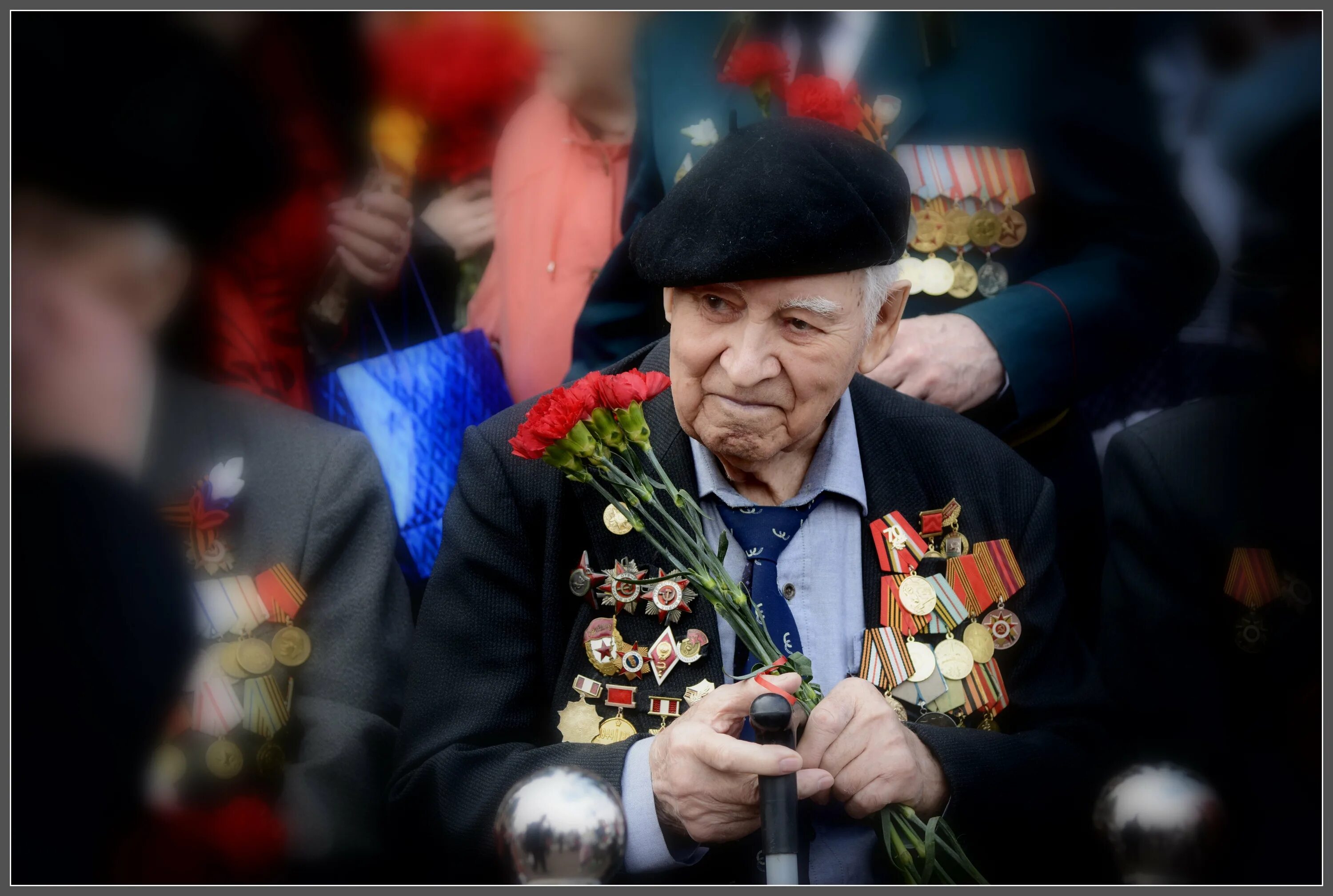 Ветераны Великой Отечественной войны. День Победы ветераны. С днем Победы. Ветераны ВОВ 9 мая. Выплаты вов к 9 мая