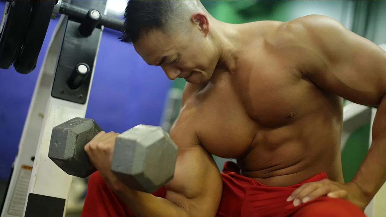 Bicep tr/St. Убийственная подготовка к соревнованиям. Bulky muscle. Огурец на бицепсе видео.