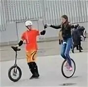 Автобус для перевозки детей. Юнисайкл. Девочка на велосипеде в школу. Автобус для детей. Велосипед для малышей.