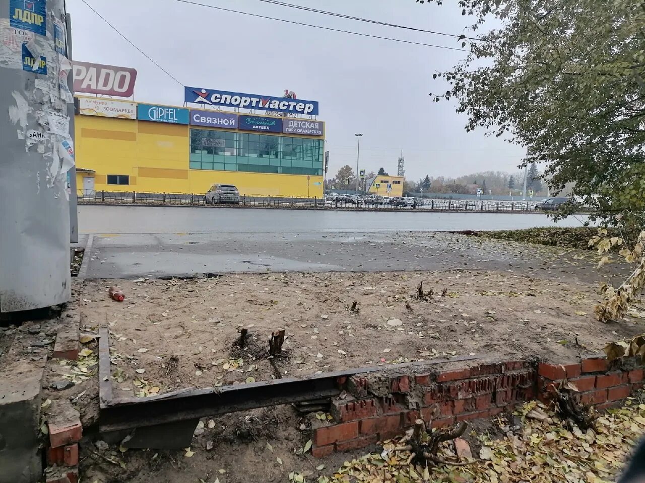 Почему омск назван омском. Остановка 4 рабочая Омск Омск фото.