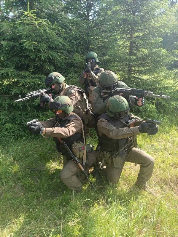 взвод спецназа феникс. спецназ росомаха красноярск. взвод специального назначения феникс москва.