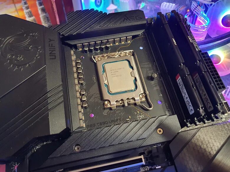 Z690 unify x. Msi z690 unify. msi meg z690. msi meg z690 unify-x. материнская плата msi meg z690 unify.