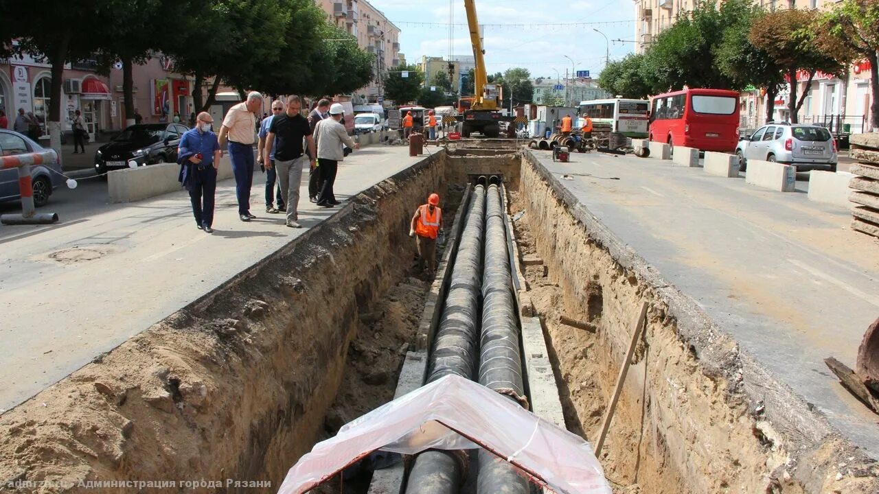 Ремонт первомайского проспекта. Теплотрасса. демонтаж теплотрассы. демонтаж трубы теплотрассы. ремонт теплосетей.