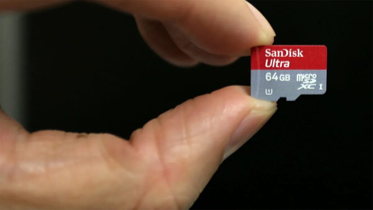 Карта памяти SANDISK extreme MICROSD 64 ГБ. Карта памяти для Нинтендо свитч олед 512 ГБ. Карта памяти 1tb MICROSD SANDISK Nintendo Switch. Микро SD на руке.