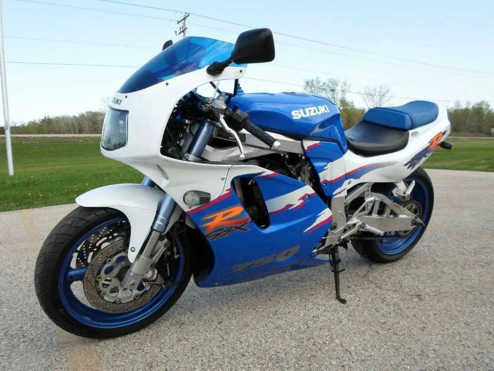 Сузуки gsx 750. Габариты сузуки gsxr 750. Suzuki gsxr 750. Характеристика сузуки 750. Suzuki gsx 750 r 2000.