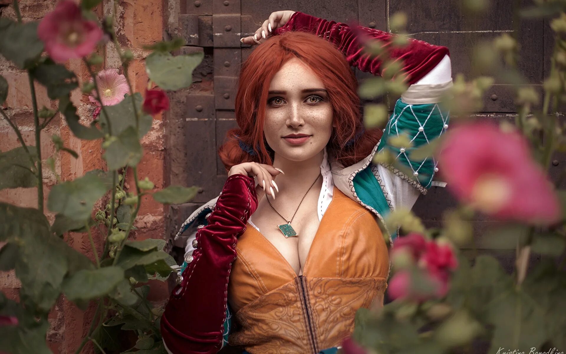 Heavenly sword меч. Хорайзон арт. Рыжая девушка с луком. Skyrim девушка с рыжими волосами. Элой геншин.