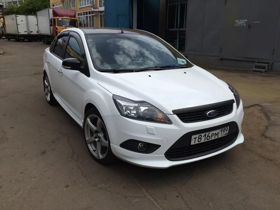 Губа фокус 2 рестайлинг. Губа фокус 2 рестайлинг. Бампер форд фокус 2. Губа на форд фокус 2. Focus 2 губа.