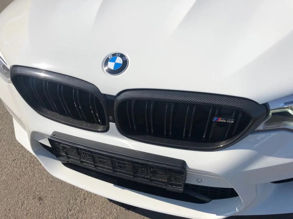 Ноздри бмв. Ноздри бмв g30. ноздри bmw g30 m5. ноздри bmw m5 f 90. карбоновые ноздри bmw m5 f90.