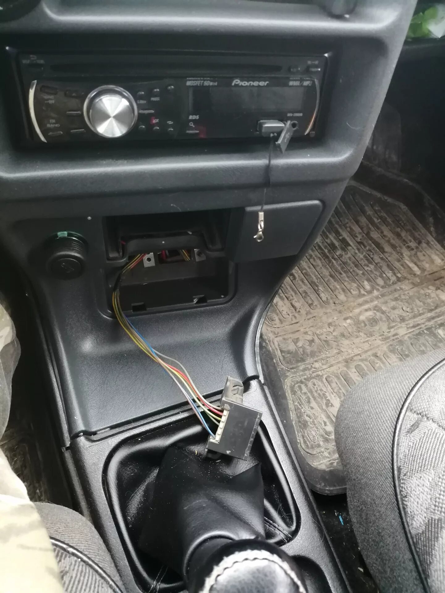 Обд ваз 2115. Разъём obd ваз 2115. Разъём obd2 ваз 2115. Разъём obd2 ваз 2115. Obd разъём ваз 2114.