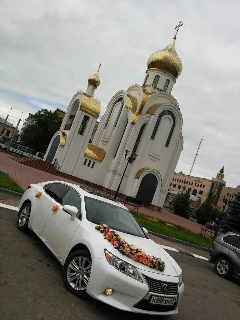 Брачная иваново. Свадебный кортеж. Машины Иваново. Свадебный кортеж Иваново. Город Иваново машины.