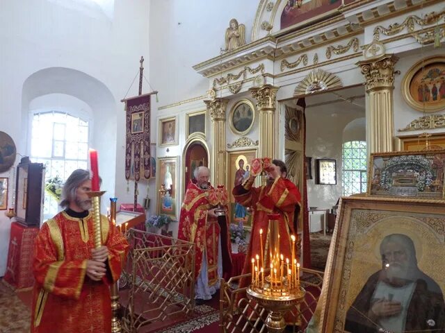 Свято введенский женский монастырь псковская. Свято-Введенский женский монастырь Владимирец. Свято Введенский монастырь Псковская область. Свято-Введенский женский монастырь сайт Псков. Монастырь во Владимирце Псковской области.