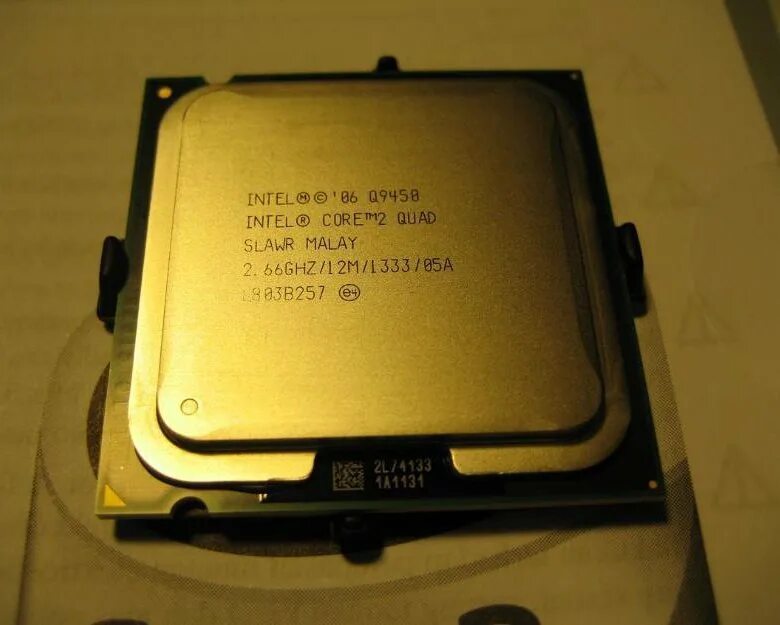 Процессоры intel core tm 2 quad. Процессор intel core 2 quad q9450. intel core 2 quad q9450 yorkfield lga775, 4 x 2667 мгц. core 2 quad q8400. intel core 2 quad q9300 yorkfield lga775, 4 x 2500 мгц.