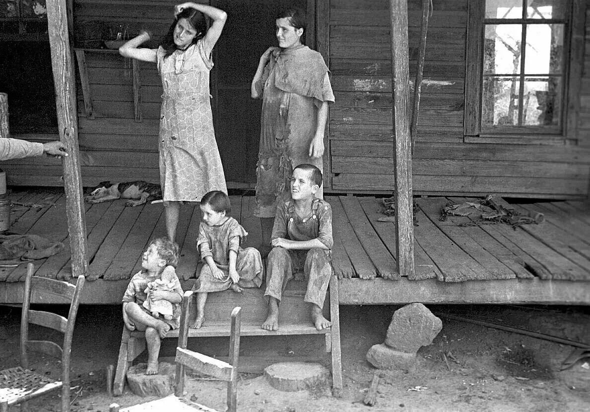 Голод годы жизни. Эванс Уокер Великая депрессия. Голод в США (Великая депрессия 1930-х). Волкер Эванс. Уокер Эванс фотограф.